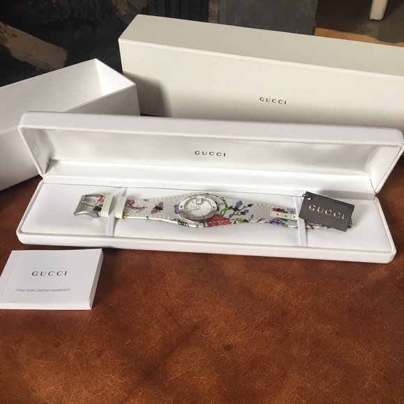 Gucci Flora watch